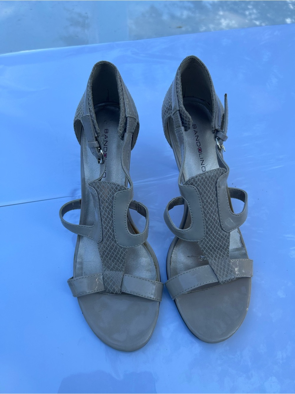BANDOLINO Women's Beige  Women's Beige Strappy Heeled Sandals Size 7.5